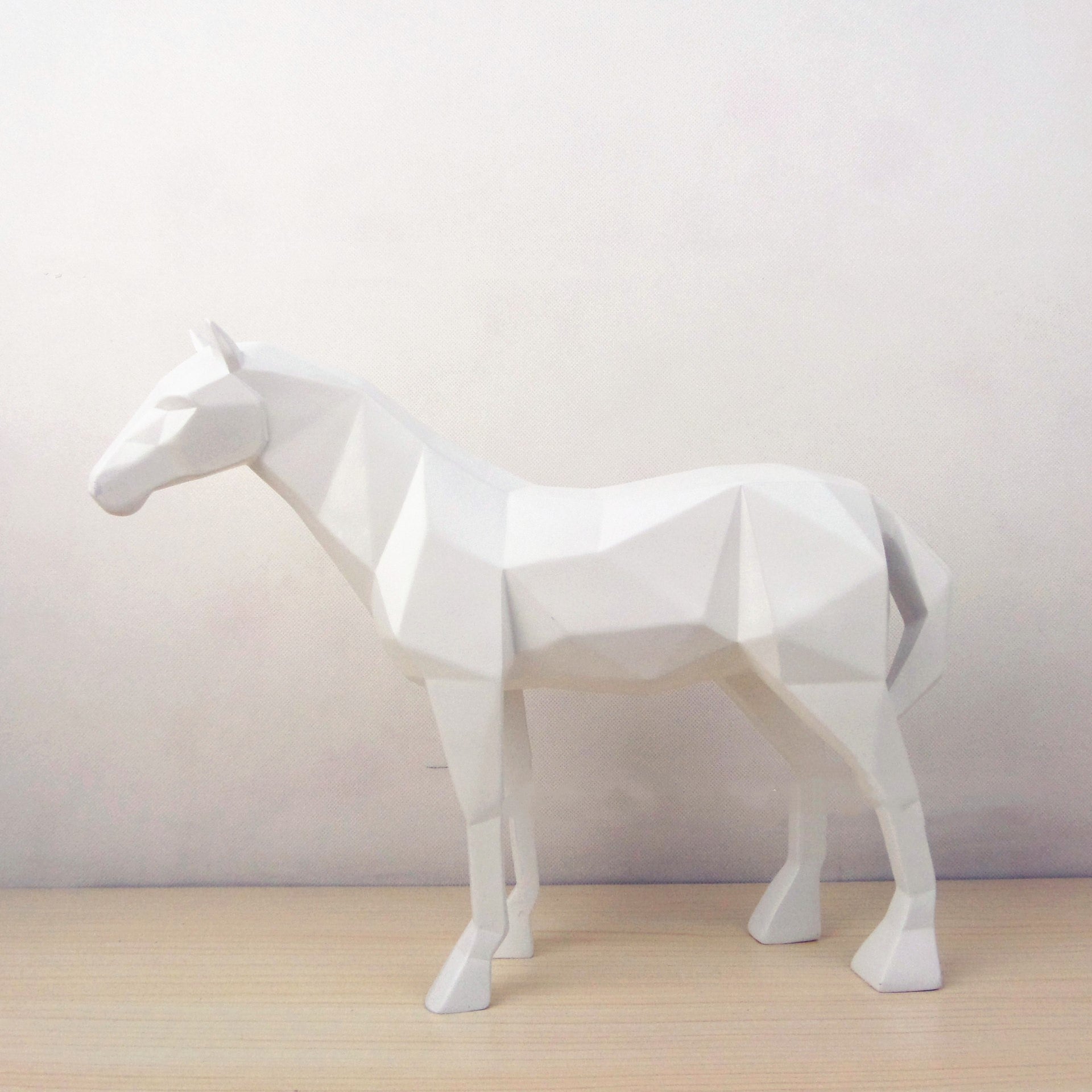 Geometric horse ornaments simple home accessories